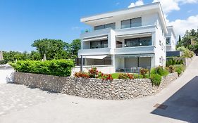Apartments Marina